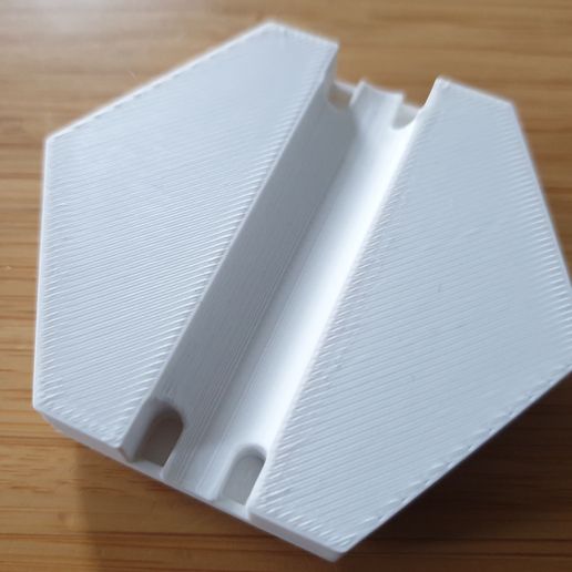 Gravitrax compatible standard straight tile.