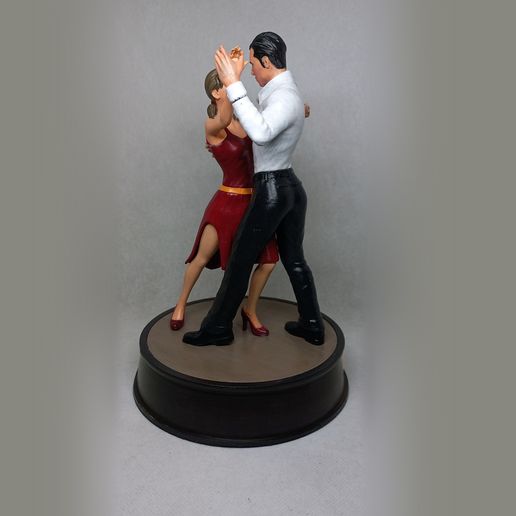 002.jpg Tango dancers Statue
