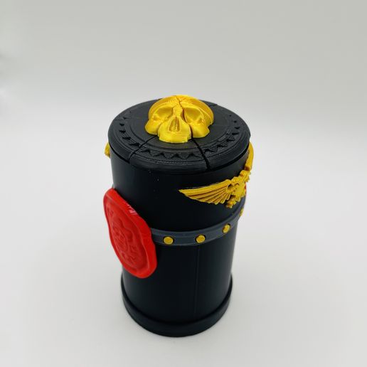 IMG_E0428.jpg Darktide Plasteel Mechanische Container Box Würfel