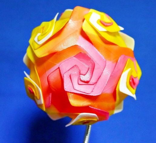 d90e3fc38de790522a86278234b68940_preview_featured.jpg Abajur com puzzle de filamentos de nylon