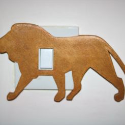 lion lightswitch pic (2).JPG Fichier 3D Couvercle de l'interrupteur lion・Modèle pour imprimante 3D à télécharger