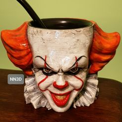 WhatsApp-Image-2022-05-17-at-3.20.23-PM.jpeg STL file Pennywise, Mate or container of the IT clown・3D print object to download