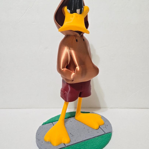 Daffy-Base-4.png Daffy Duck Chillin Multi- Color