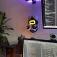 IMG_4149.jpg Oculus Quest 2 wall logo holder