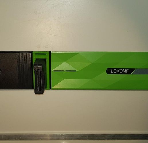 front.jpg MicroSD用DINマウント - SlotExtender (Loxone)
