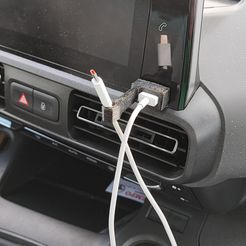 IMG_20230922_165424.jpg Free STL file USB cable holder for the car (Berlingo, Combo, Rifter). Design: Hand・Design to download and 3D print