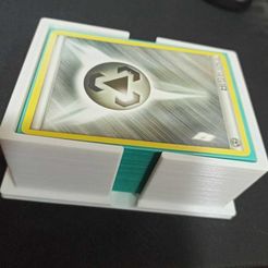 60-card-sleeve.jpeg Archivo STL Caja de mazo Pokemon・Modelo para descargar e imprimir en 3D