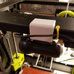 2016-07-18_23.00.06.jpg Бесплатный STL файл Camera mount for Logitech QuickCam Pro 9000・3D-печатный объект для загрузки