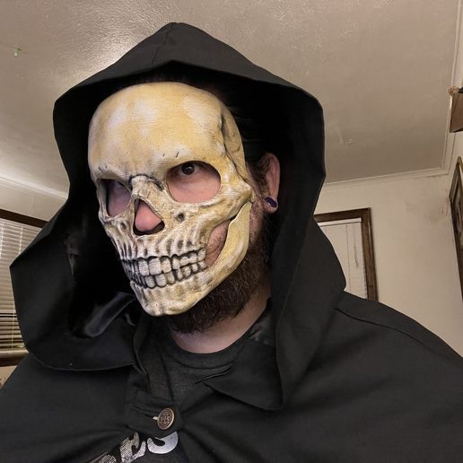 IMG_4476.jpg Articulated Skull Mask