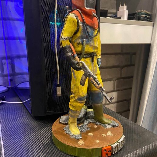 photo_2023-01-30_22-55-02-2.jpg RUST HAZMAT