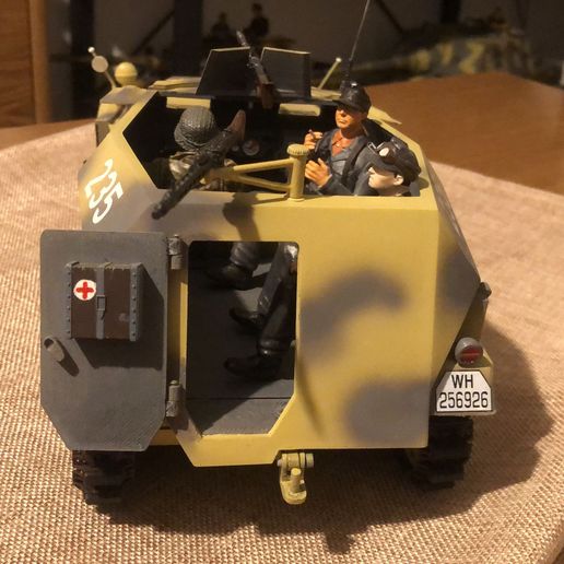 1000009168.jpg Sd.Kfz 250 Ausf. Alt Easy Print Scale 1:16 Big Pack