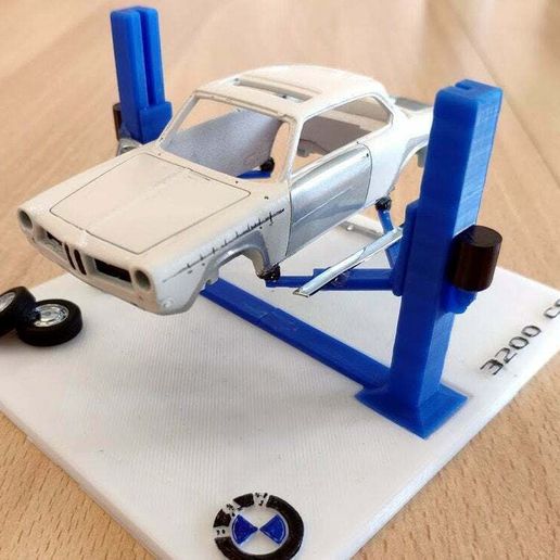 Hydraulic ramp (Hebebühne) 1/43 scale - 3D model önizlemesi