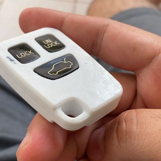 WhatsApp-Image-2021-07-22-at-16.15.26.jpeg Volvo Remote Controller Case