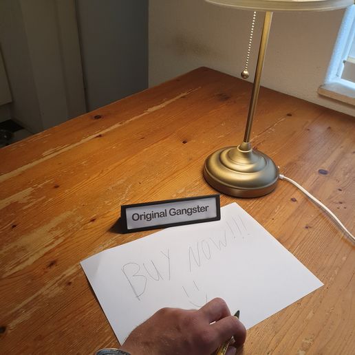 20230714_145052.jpg Placa de identificação de secretária intercambiável