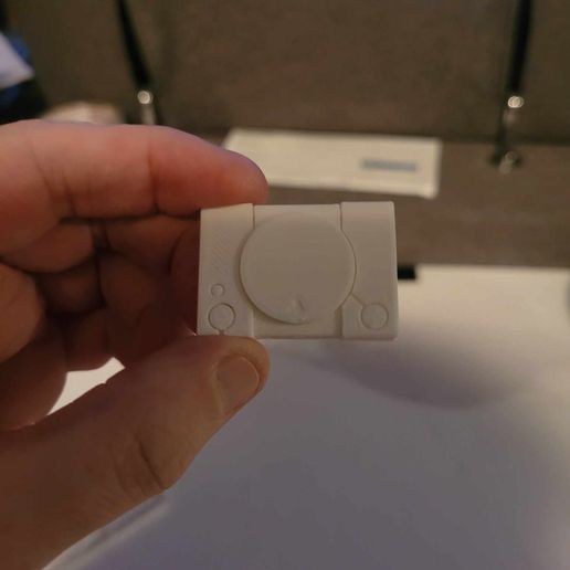 403632024_358083470097942_2154029581976474443_n.jpg 1/18 Console de jeu A / Game console A diecast