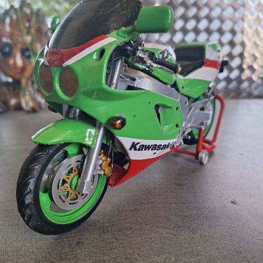 🏍️ kawasaki zxr 750 stinger 3d print・ STL File for 3D printing