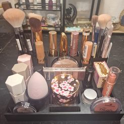 WhatsApp-Image-2023-05-14-at-17.57.16.jpeg STL file Beauty Make Up Organizer・3D printing design to download