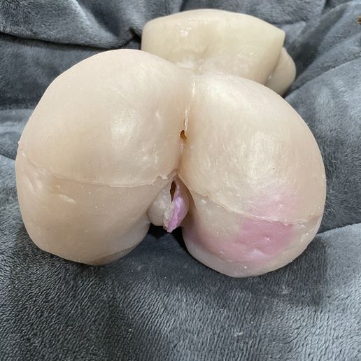 sex doll mold Florida Governor Signs Ban on Child-Like Sex Dolls main image 1