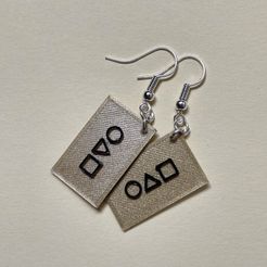 IMG-8430.jpg Free STL file Earrings card Squid Game・3D printing idea to download