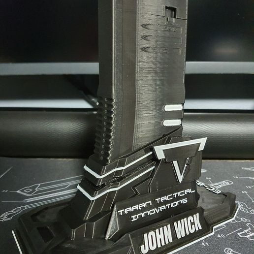 20221229_031650.jpg M4 Ständer Logo Taran Tactical