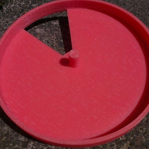 Pill-Wheel-03.jpg Вращающийся держатель/диспенсер для таблеток