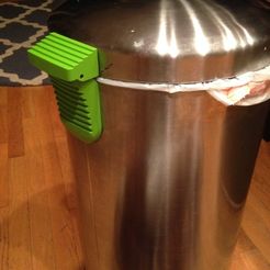IMG_1610_display_large.JPG Hinge Replacement , Round, Stainless Steel Trash Can