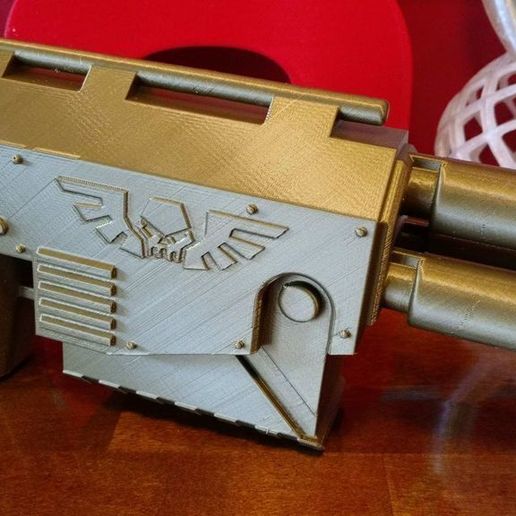 c2849a7f973797853db72f3f45824b62_display_large.jpg Kriegshammer-Laspistole