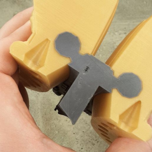 d25db499cd6507960489239acc4e3296_display_large.jpg Motores góticos de naves espaciales naufragadas B