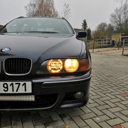 IMG_20201126_131444.jpg E39 front light covers