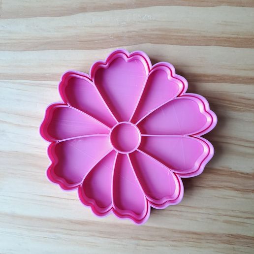 10.jpg Gänseblümchen Blume 10cm - Ausstechform