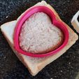 Heart-Pocket-Sandwich-Cutter-and-Sealer-4.jpg 🥪 Kalp Şeklinde Cep Sandviç Kesici ve Kapama Aleti