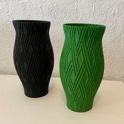 IMG_1687.jpeg Vase with pattern