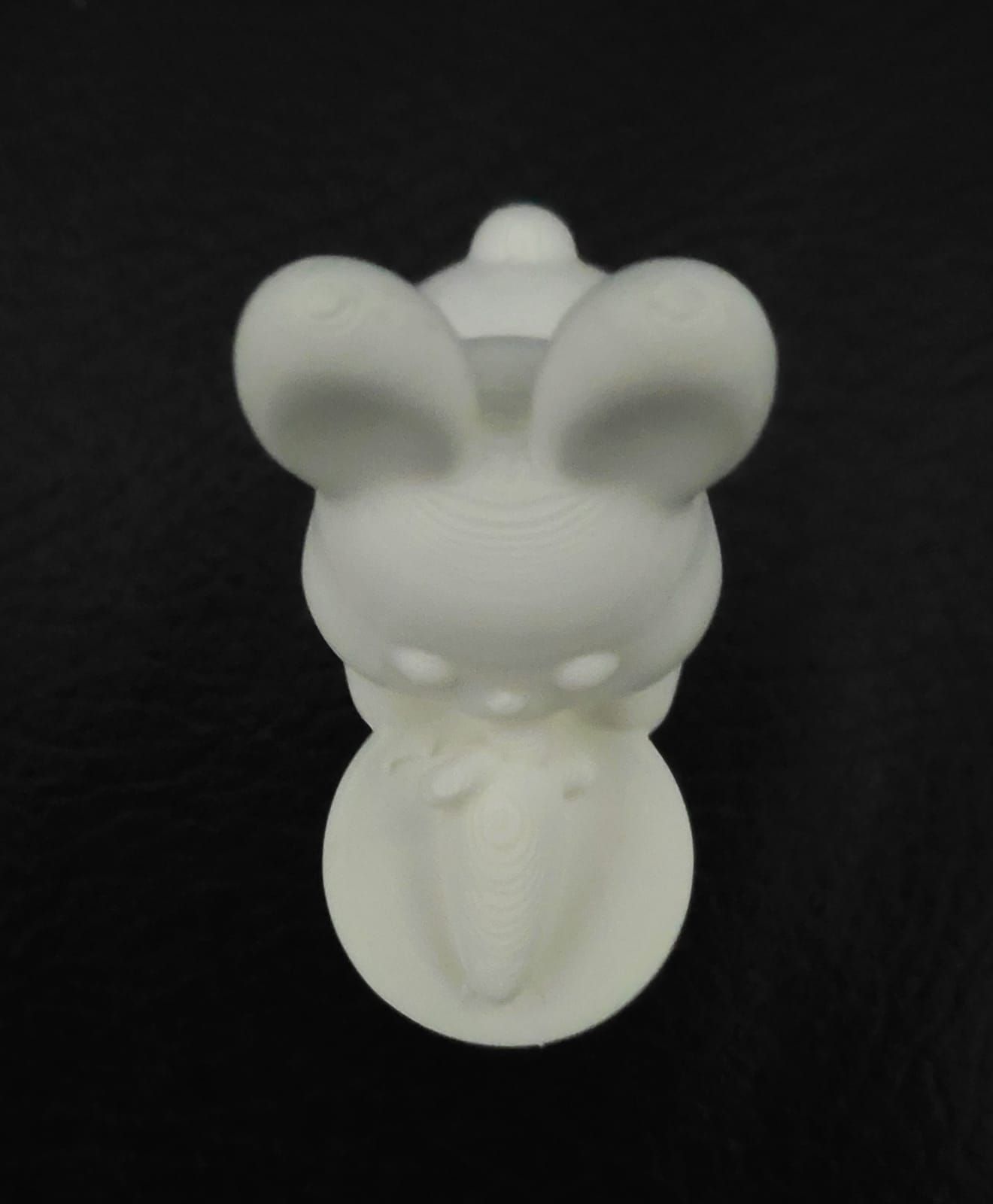 Cod2052-Bunny-Picking-Up-Carrot-1.jpeg 3D file Bunny Picking Up Carrot・3D printable model to download, Usagipan3DStudios