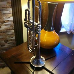 20210121_165016.jpg Trumpet Stand ULTIMATE LEG REMIX