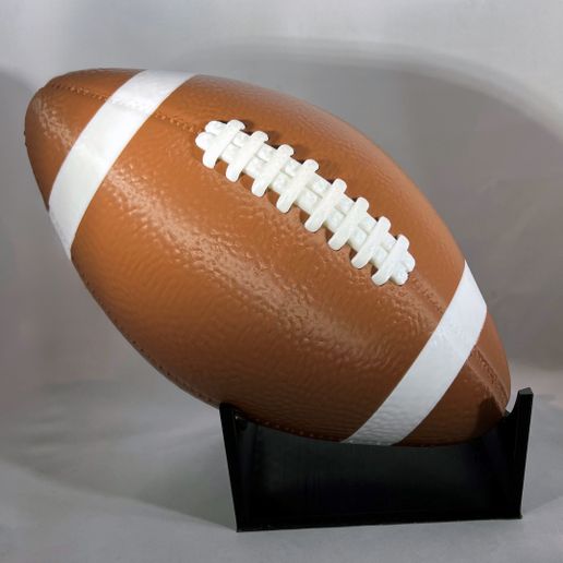 Football-STL-11.jpg Fichiers STL de football réaliste grandeur nature et support - NO AMS - LICENCE COMMERCIALE