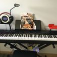 IMG_0182.JPG Tablet for Piano (Electronic Keyboard)