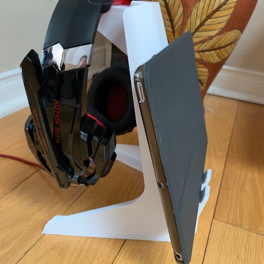 3C5A075B-798B-480B-AB02-C45AD76C5AC8.jpeg Headphone Tablet Phone and PS4 / PS5 Controller Stand