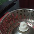 Balde-Roto.jpeg Center of centrifugal wringer for mops
