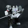 01.jpg Gladiatorial Fighting Pit Gear for Transformers WFC Megatron