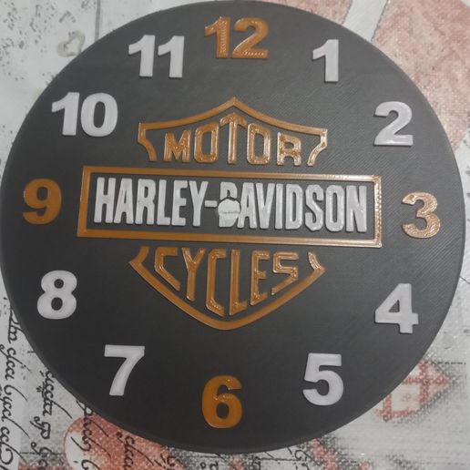 20240418_202011.jpeg HORLOGE MURALE BICOLORE HARLEY DAVIDSON