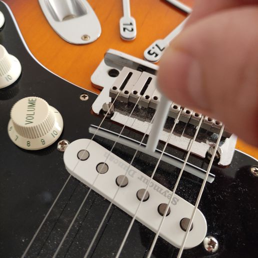 IMG_20231123_143823.jpg Under strings radius gauge for guitar / bass