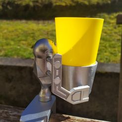 IMG_20220305_132845.jpg Free STL file Cup holder robot・3D printer design to download