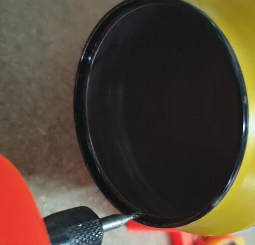 canTool_how_to_use3_r.jpg Supports for cutting can lids with a Dremel tool