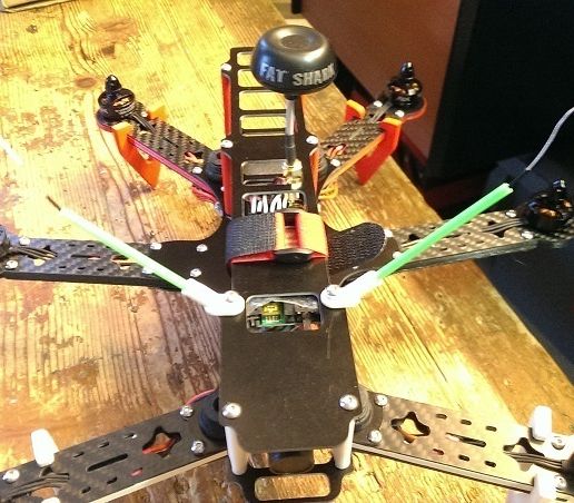 2014-05-18_21.03.11.jpg Soporte de antena