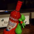 20231107_231121.jpg Grinch Bottle Holder