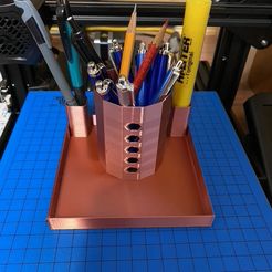 B9F954EF-D1A2-44CA-B493-78F2979F8104_1_105_c.jpeg Free STL file PEN & Pencil Organizer・Design to download and 3D print, chris163