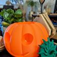 PXL_20230909_111414337~2.jpg Friendly Pumpkin Delight: 3D-Printed Autumn Decor