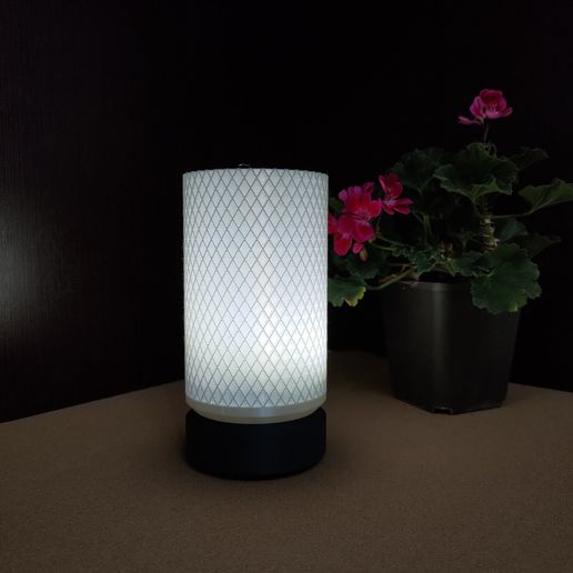 DESK LAMP