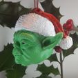 20221119_215217.jpg Yoda Christmas ornament