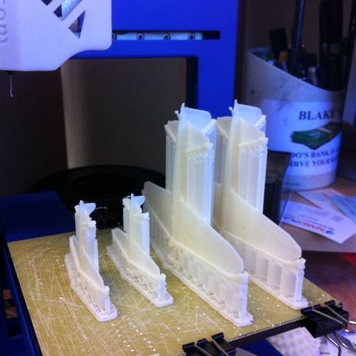 OnPrinterWithSupport_Large_display_large_display_large.jpg Modelo de sobremesa A6M2 Zero Fighter